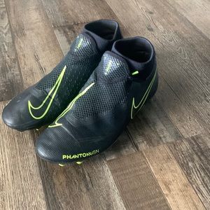 Nike ghost phantom soccer cleats